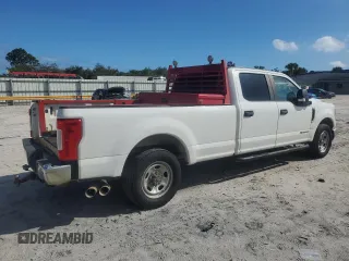 2018 Ford F-350 XL with VIN 1FT7W3AT3JEC82520, listed as a Copart auction lot 80489964 with 157,776 mi miles and Clean Title. Bid and sale history available at DreamBid. Image 3.