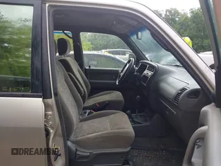 2002 Isuzu Trooper S с VIN JACDJ58X627J11058, выставлен на аукционе IAAI как лот 42422162 с пробегом 137 857 миль миль и . История ставок и продаж доступна на DreamBid. Изображение 5.