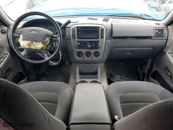 2003 Ford Explorer XLT with VIN 1FMZU73KX3ZA66343, listed as a Copart auction lot 42729383 with 209,117 mi miles and Non Repairable. Bid and sale history available at carsss.com. Image 8.