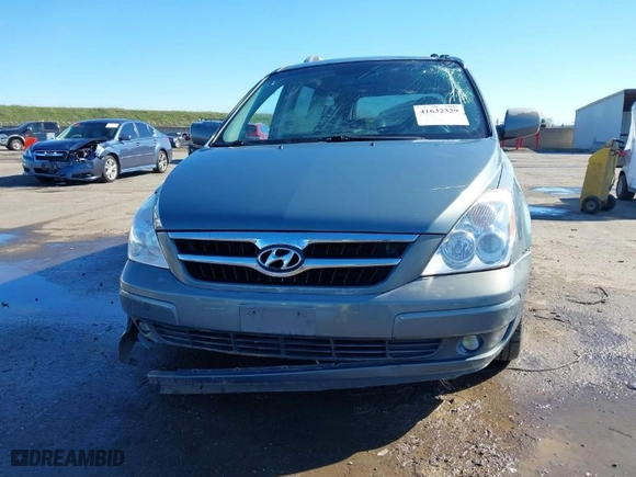 2007 Hyundai Entourage GLS with VIN KNDMC233176033493, listed as a IAAI auction lot 41632329 with NaN miles. Bid and sale history available at carsss.com. Image 12.