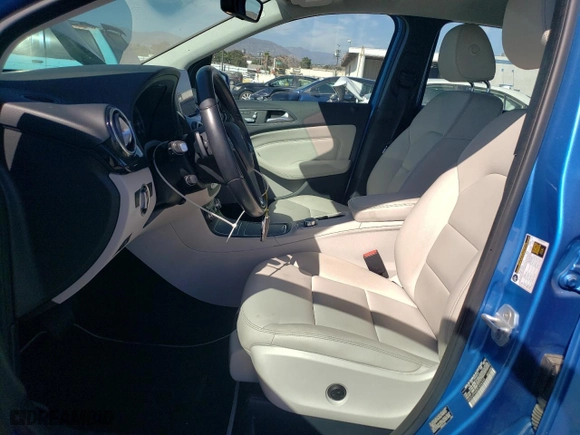 2015 Mercedes-Benz B-Class with VIN WDDVP9AB0FJ006248, listed as a Copart auction lot 67593964 with 49,953 mi miles and Clean Title. Bid and sale history available at carsss.com. Image 7.