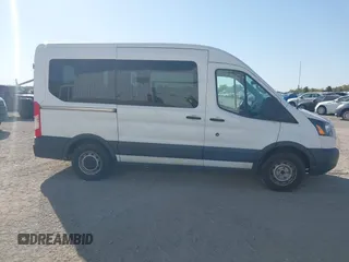 2017 Ford Transit Passenger XL z VIN 1FMZK1CM9HKA28283, wystawiony jako IAAI lot #39970695 z przebiegiem 151 916 mil mil oraz . Historia ofert i sprzedaży dostępna na DreamBid. Obrazek 12.