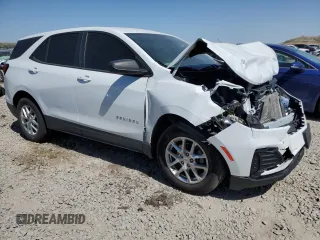 2022 Chevrolet Equinox LS with VIN 2GNAX5EV1N6145829, listed as a Copart auction lot 60903165 with 44,030 mi miles and Clean title. Bid and sale history available at DreamBid. Image 4.