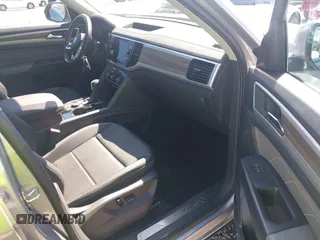 2023 Volkswagen Atlas SEL z VIN 1V2BR2CA9PC534703, wystawiony jako IAAI lot #42033612 z przebiegiem 22 886 mil mil oraz . Historia ofert i sprzedaży dostępna na DreamBid. Obrazek 5.