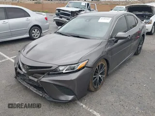 2020 Toyota Camry SE z VIN 4T1G11AK2LU989218, wystawiony jako IAAI lot #42204901 z przebiegiem 83 147 mil mil oraz . Historia ofert i sprzedaży dostępna na DreamBid. Obrazek 17.
