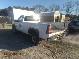 2007 Chevrolet Silverado 2500 with VIN 1GBHC24U57E109185, listed as a IAAI auction lot 41641004 with 431,260 mi miles. Bid and sale history available at carsss.com. Image 3.