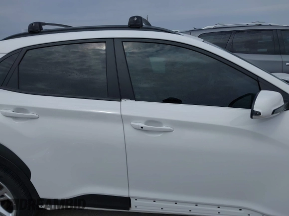 2022 Hyundai Kona SEL with VIN KM8K62AB8NU758652, listed as a IAAI auction lot 41692410 with 10,732 mi miles. Bid and sale history available at carsss.com. Image 14.