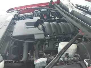 2018 Chevrolet Silverado 1500 LT z VIN 3GCUKREC5JG541321, wystawiony jako IAAI lot #42269689 z przebiegiem 122 396 mil mil oraz . Historia ofert i sprzedaży dostępna na DreamBid. Obrazek 19.