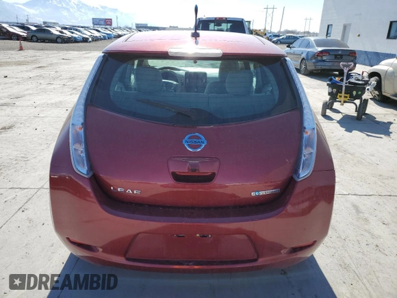 2014 Nissan LEAF SV z VIN 1N4AZ0CP0EC333782, wystawiony jako Copart lot #47541495 z przebiegiem 73 795 mil mil oraz Szkoda całkowita • Salvage title. Historia ofert i sprzedaży dostępna na DreamBid. Obrazek 6.