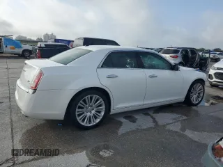 2013 Chrysler 300 C z VIN 2C3CCAET9DH713384, wystawiony jako Copart lot #53731205 z przebiegiem 116 593 mil mil oraz Szkoda całkowita • Salvage title. Historia ofert i sprzedaży dostępna na DreamBid. Obrazek 3.