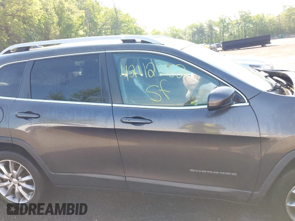 2018 Jeep Cherokee Limited с VIN 1C4PJLDB4JD572921, выставлен на аукционе IAAI как лот 42112382 с пробегом 102 700 миль миль и . История ставок и продаж доступна на DreamBid. Изображение 13.