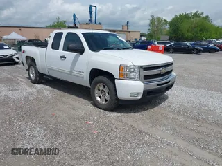 2009 Chevrolet Silverado 1500 LT with VIN 1GCEK290X9Z291310, listed as a IAAI auction lot 42055477 with 154,712 mi miles and . Bid and sale history available at DreamBid. Image 1.