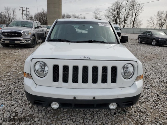 2016 Jeep Patriot Latitude with VIN 1C4NJRFBXGD638033, listed as a Copart auction lot 51089095 with 60,183 mi miles and Clean Title. Bid and sale history available at carsss.com. Image 5.