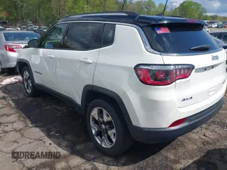 2018 Jeep Compass Limited with VIN 3C4NJDCB0JT314422, listed as a IAAI auction lot 42020523 with 41,888 mi miles and . Bid and sale history available at DreamBid. Image 3.