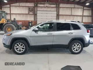 2017 Jeep Cherokee Latitude с VIN 1C4PJMCBXHW612358, выставлен на аукционе IAAI как лот 42611172 с пробегом 77 817 миль миль и . История ставок и продаж доступна на DreamBid. Изображение 14.