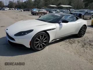 2019 Aston Martin DB11 V8 z VIN SCFRMFAW0KGL05298, wystawiony jako Copart lot #41977185 z przebiegiem 21 000 mil mil oraz Nie do naprawy. Historia ofert i sprzedaży dostępna na DreamBid. Obrazek 1.
