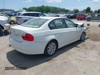 2006 BMW 3 Series 325xi with VIN WBAVD13556KV10507, listed as a IAAI auction lot 42515516 with 159,034 mi miles and . Bid and sale history available at DreamBid. Image 4.
