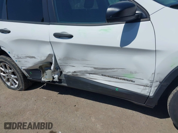 2016 Jeep Cherokee Altitude with VIN 1C4PJLABXGW189373, listed as a IAAI auction lot 42174854 with 153,052 mi miles and . Bid and sale history available at DreamBid. Image 6.