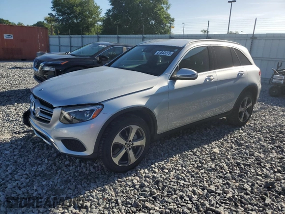 2018 Mercedes-Benz GLC 300 z VIN WDC0G4JB4JV037585, wystawiony jako Copart lot #51843275 z przebiegiem 132 332 mil mil oraz Szkoda całkowita • Salvage title. Historia ofert i sprzedaży dostępna na DreamBid. Obrazek 1.