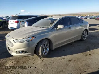 2015 Ford Fusion SE z VIN 3FA6P0H74FR246040, wystawiony jako Copart lot #77774524 z przebiegiem 142 556 mil mil oraz Szkoda całkowita • Salvage title. Historia ofert i sprzedaży dostępna na DreamBid. Obrazek 1.