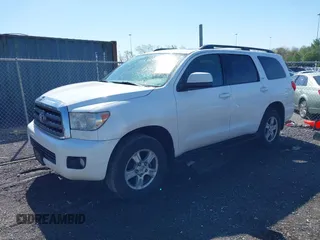 2013 Toyota Sequoia SR5 with VIN 5TDBY5G10DS082330, listed as a IAAI auction lot 42044984 with 285,974 mi miles. Bid and sale history available at carsss.com. Image 17.