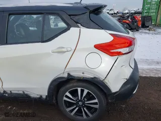 2019 Nissan Kicks S with VIN 3N1CP5CUXKL519747, listed as a IAAI auction lot 41465460 with 40,066 mi miles. Bid and sale history available at carsss.com. Image 19.
