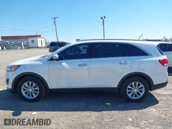 2016 Kia Sorento LX with VIN 5XYPG4A39GG106459, listed as a IAAI auction lot 41790974 with 107,994 mi miles. Bid and sale history available at carsss.com. Image 14.