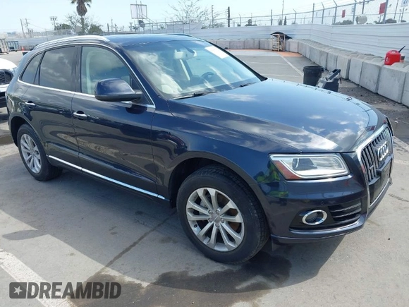 2015 Audi Q5 Premium Plus with VIN WA1LFAFP4FA018830, listed as a IAAI auction lot 41916767 with 114,234 mi miles. Bid and sale history available at carsss.com. Image 1.