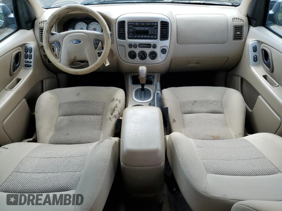 2006 Ford Escape XLT with VIN 1FMYU03Z86KB56863, listed as a Copart auction lot 72385544 with 111,800 mi miles and Salvage Title. Bid and sale history available at carsss.com. Image 8.