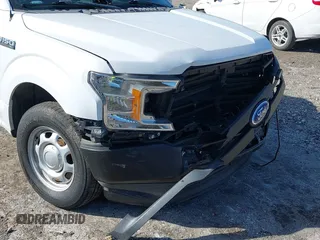 2019 Ford F-150 XL z VIN 1FTMF1CB5KKE51502, wystawiony jako IAAI lot #41364421 z przebiegiem 38 814 mil mil oraz . Historia ofert i sprzedaży dostępna na DreamBid. Obrazek 18.