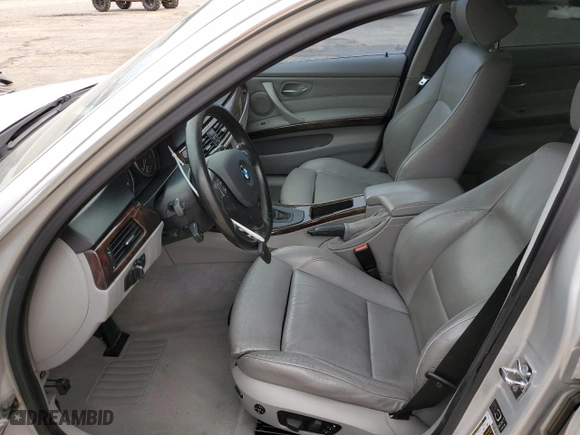 2006 BMW 3 Series 330i with VIN WBAVB33576KR73024, listed as a Copart auction lot 47481465 with 190,983 mi miles and Salvage Title. Bid and sale history available at carsss.com. Image 7.