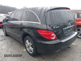 2008 Mercedes-Benz R-Class 3.5L with VIN 4JGCB65E28A079476, listed as a IAAI auction lot 41415461 with 180,748 mi miles. Bid and sale history available at carsss.com. Image 3.