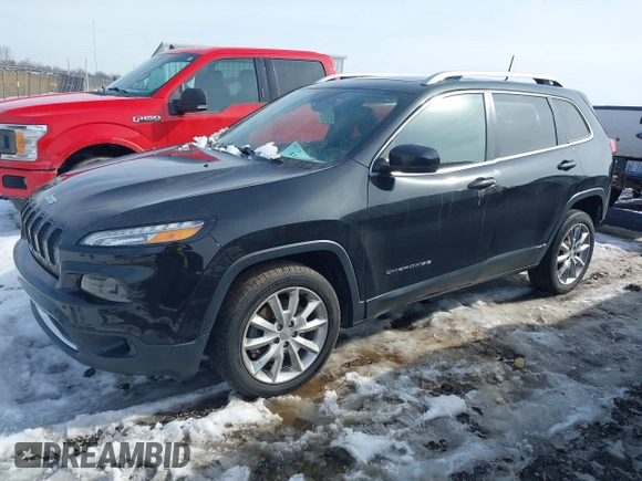 2016 Jeep Cherokee Limited with VIN 1C4PJLDS3GW374084, listed as a IAAI auction lot 41646098 with 112,510 mi miles. Bid and sale history available at carsss.com. Image 18.