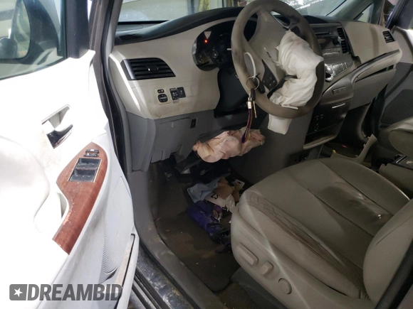 2012 Toyota Sienna XLE AAS with VIN 5TDYK3DC5CS240472, listed as a Copart auction lot 47374215 with 171,830 mi miles and Salvage Title. Bid and sale history available at carsss.com. Image 8.