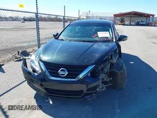2018 Nissan Altima SR with VIN 1N4AL3AP0JC180577, listed as a IAAI auction lot 41378496 with 89,751 mi miles and . Bid and sale history available at carsss.com. Image 6.