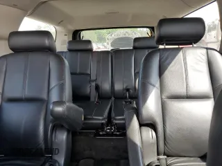 2008 Chevrolet Suburban 3LT z VIN 3GNFC16048G136659, wystawiony jako Copart lot #56365625 z przebiegiem 206 136 mil mil oraz Czysty tytuł • Clean title. Historia ofert i sprzedaży dostępna na DreamBid. Obrazek 10.