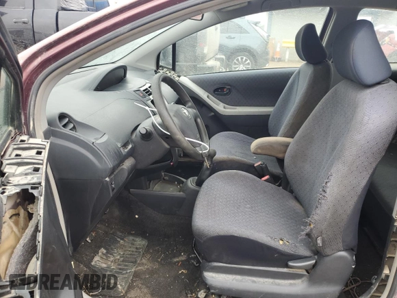 2009 Toyota Yaris with VIN JTDJT903795256324, listed as a Copart auction lot 43238205 with 278,391 mi miles and Clean Title. Bid and sale history available at DreamBid. Image 7.