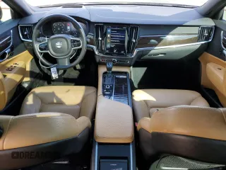 2018 Volvo S90 Momentum z VIN LVY982AK3JP023415, wystawiony jako Copart lot #54421325 z przebiegiem 99 319 mil mil oraz Szkoda całkowita • Salvage title. Historia ofert i sprzedaży dostępna na DreamBid. Obrazek 8.