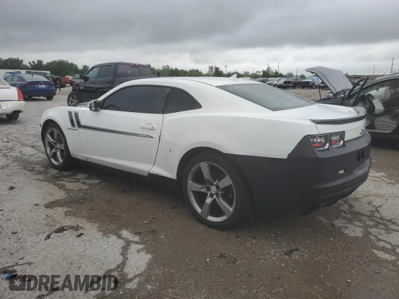 2013 Chevrolet Camaro LT with VIN 2G1FB1E30D9165211, listed as a Copart auction lot 65222095 with 111,073 mi miles and Clean title. Bid and sale history available at DreamBid. Image 2.