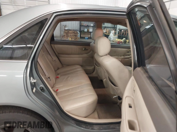 2001 Toyota Avalon XL with VIN 4T1BF28B01U162970, listed as a IAAI auction lot 41824530 with 255,051 mi miles and . Bid and sale history available at DreamBid. Image 8.