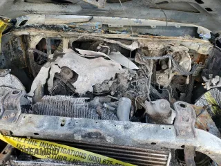 2004 Ford Excursion Special Serv z VIN 1FMSU41P54EA89455, wystawiony jako Copart lot #42097945 z przebiegiem Nie podano mil oraz Nie do naprawy • Non repairable. Historia ofert i sprzedaży dostępna na DreamBid. Obrazek 12.