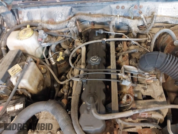 1996 Jeep Cherokee SE z VIN 1J4FJ28S8TL200825, wystawiony jako IAAI lot #42513038 z przebiegiem 226 914 mil mil oraz . Historia ofert i sprzedaży dostępna na DreamBid. Obrazek 10.