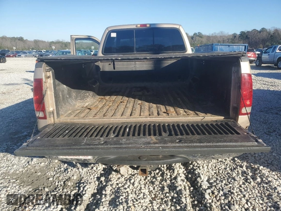 1999 Ford F-250 XL z VIN 1FTNW20F1XEE85329, wystawiony jako Copart lot #89077335 z przebiegiem 517 717 mil mil oraz Szkoda całkowita • Salvage title. Historia ofert i sprzedaży dostępna na DreamBid. Obrazek 6.