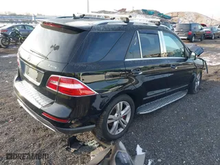 2014 Mercedes-Benz M-Class ML 350 with VIN 4JGDA5HB5EA334264, listed as a IAAI auction lot 41154262 with 91,151 mi miles. Bid and sale history available at carsss.com. Image 4.