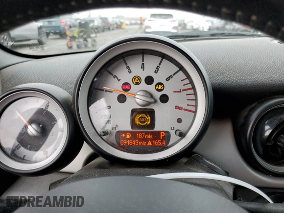 2009 MINI Convertible с VIN WMWMR335X9TU96627, выставлен на аукционе Copart как лот 86551094 с пробегом 91 843 миль миль и Чистый • Clean title. История ставок и продаж доступна на DreamBid. Изображение 9.