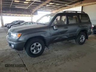 1998 Toyota Land Cruiser with VIN JT3HT05J4W0011057, listed as a Copart auction lot 42649505 with 76,189 mi miles and Salvage Title. Bid and sale history available at carsss.com. Image 1.