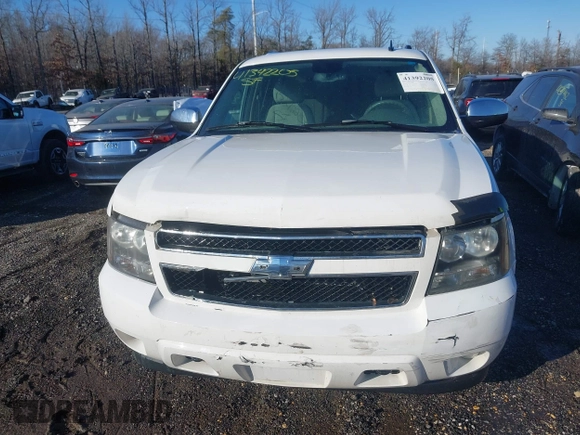 2007 Chevrolet Suburban LTZ with VIN 3GNFK16347G200999, listed as a IAAI auction lot 41392205 with 115,656 mi miles. Bid and sale history available at carsss.com. Image 12.