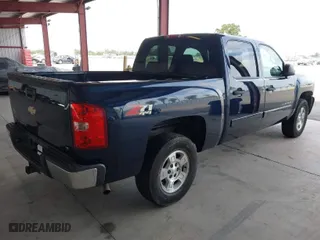 2008 Chevrolet Silverado 1500 LT w/1LT with VIN 3GCEK13M28G143589, listed as a IAAI auction lot 42040084 with 96,452 mi miles. Bid and sale history available at carsss.com. Image 4.