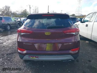 2017 Hyundai Tucson Value with VIN KM8J33A25HU530459, listed as a IAAI auction lot 40889753 with 62,223 mi miles. Bid and sale history available at carsss.com. Image 16.