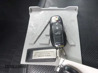 2017 Porsche Cayenne с VIN WP1AA2A25HKA80522, выставлен на аукционе IAAI как лот 42288882 с пробегом 145 422 миль миль и . История ставок и продаж доступна на DreamBid. Изображение 11.